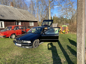 BMW e36 316 (3 foto / 10)