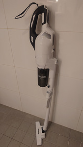 Makita DCL286F tolmuimeja 18v akule (2 foto / 3)