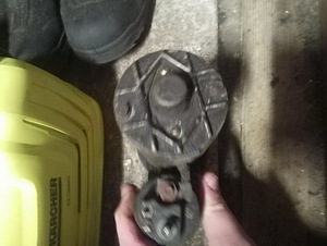 Mercedes Benz starter (1 foto / 2)