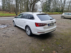 Продается Škoda Superb 2017 (2 фото из 11)