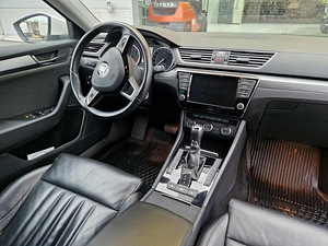 Продается Škoda Superb 2017 (8 фото из 11)