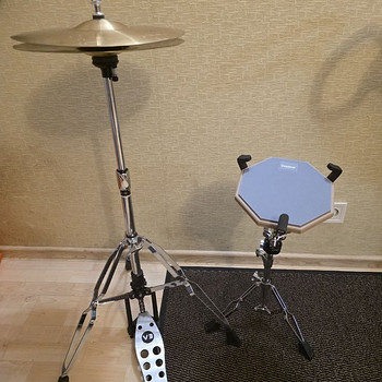 Hi-hat ja soolotrummi alus