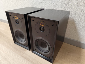 Колонки WHARFEDALE DENTON Limited Edition (4 фото из 5)