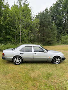 W124 E230 (4 foto / 8)