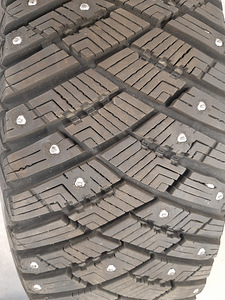 195/60 R15 Goodyear Ultra Grip Ice Arctic (2 фото из 4)