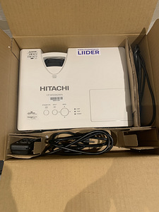 Projector Hitachi (2 foto / 3)