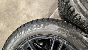 Dunlop 215/55R16 (1 foto / 4)