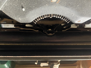Пишущая машинка Remington, Noiseless стандарт, Smith Premier (6 фото из 6)