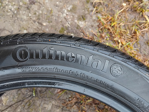Шипованные шины R18/45/225 Continental (2 фото из 6)