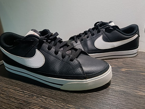 Nike кроссовки размер 40 (1 фото из 1)