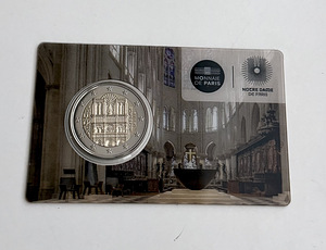 Notre-Dame de Paris 2€ Proof quality yeardate 2025 (1 фото из 2)