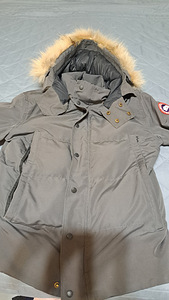 Куртка Canada Goose M (1 фото из 4)