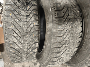 Покрышки 215/70/r16 (2 фото из 7)