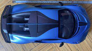 Игрушечная машина Bugatti Divo (6 фото из 7)