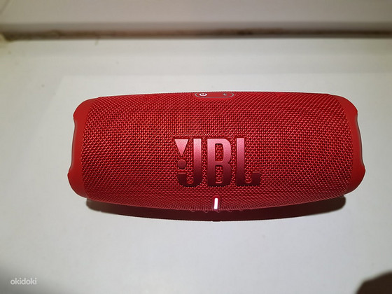 Портативная колонка JBL