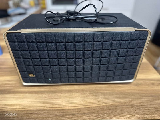 JBL Authentics 500