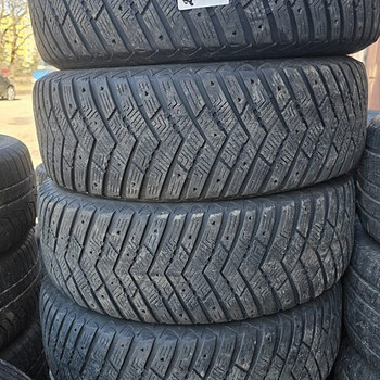 Шины R17 235 65 17 Goodyear 6.5мм 4шт