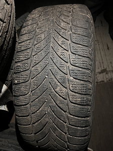 Шины GOODYEAR 215/55R16 с дисками Mercedese (3 фото из 4)