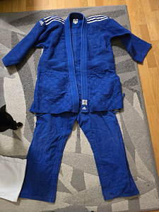 Кимоно adidas (1 фото из 3)