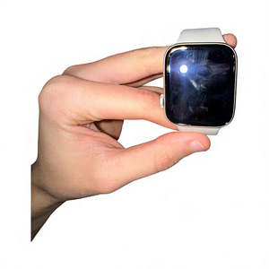 Apple Watch SE 2-го поколения (2 фото из 3)