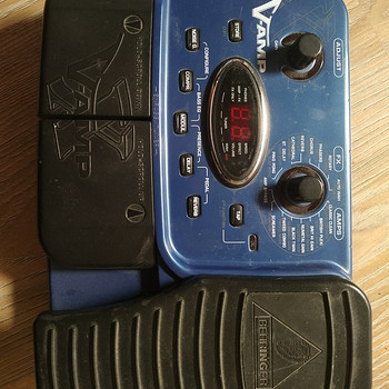 Behringer X V-AMP LX1-X
