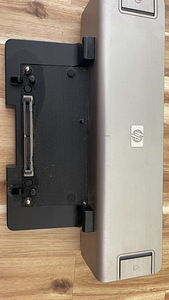 HP DOCKING STATION (1 foto / 3)