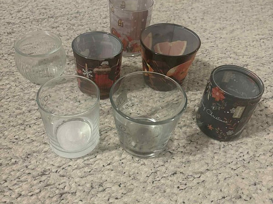 Отдам стеклянные подсвечники.
