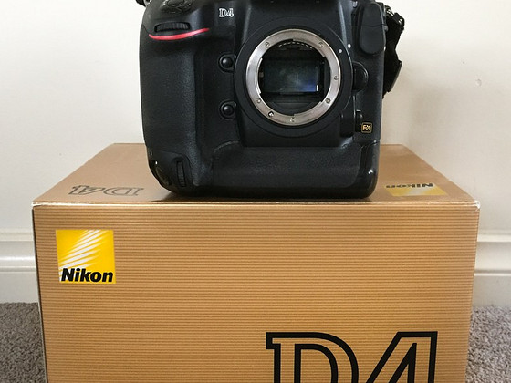 NIKON D4 (shutter count: 65K)