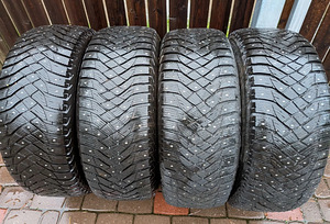 Шипованные шины Goodyear 265/60/18 (1 фото из 5)