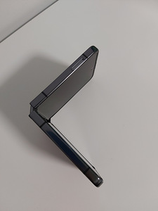 Samsung Flip5 256GB (5 foto / 6)