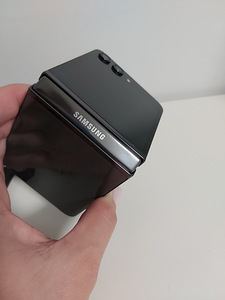 Samsung Flip5 256GB (6 foto / 6)