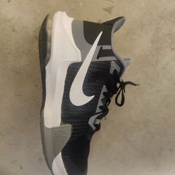 Кроссовки Nike