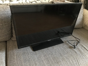 Samsung UE32EH4003W teler (2 foto / 2)