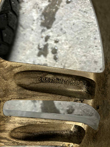 5x114,3 Ford valuveljed naastrehvidega (6 foto / 6)