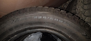 Continental 225/60 R17 (4 фото из 5)
