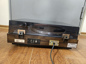 Monarch T800A 2-Speed Belt-Drive Auto Return Turntable (5 foto / 6)
