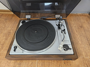 Monarch T800A 2-Speed Belt-Drive Auto Return Turntable (4 foto / 6)