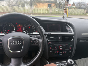 Audi A5 (4 фото из 6)