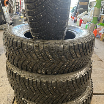 MICHELIN 215/65/17