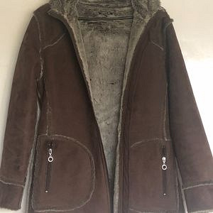 Claire DK kunst seemisnahast parka kapuutsi ja karvaga (2 foto / 2)