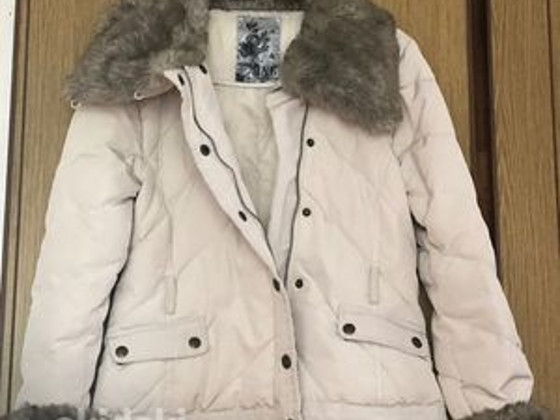 Женская теплая стеганая белая куртка MNG Collection