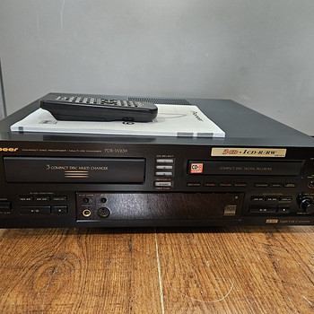Pioneer PDR-W839 Compact Disc Changer / Recorder