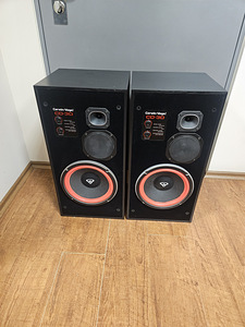 CERWIN VEGA CD-30 FLOORSTANDING SPEAKERS. (2 foto / 5)