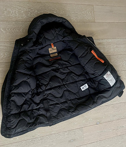 Зимняя парка Parajumpers для мальчиков (размер - M, 12-14 лет) (2 фото из 2)