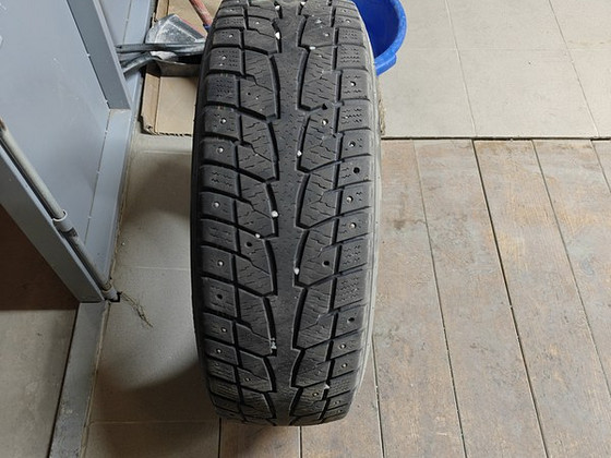 Hankook talverehvid 205/65 R15 C - KOKKU 4 TK