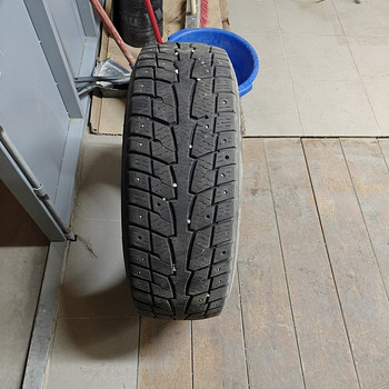 Зимняя резина Hankook 205/65 R15 C ВСЕГО 4 ШТ.