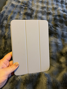 iPad mini (2024) 128 ГБ фиолетовый (1 фото из 8)