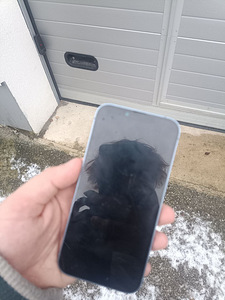 iPhone 14 (3 фото из 9)