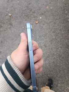 iPhone 14 (9 фото из 9)