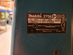 Циркулярная пила Makita 2704 с рамой (1 фото из 2)